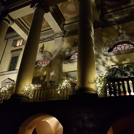Charmerooms Palazzo Stampa Бергамо Экстерьер фото