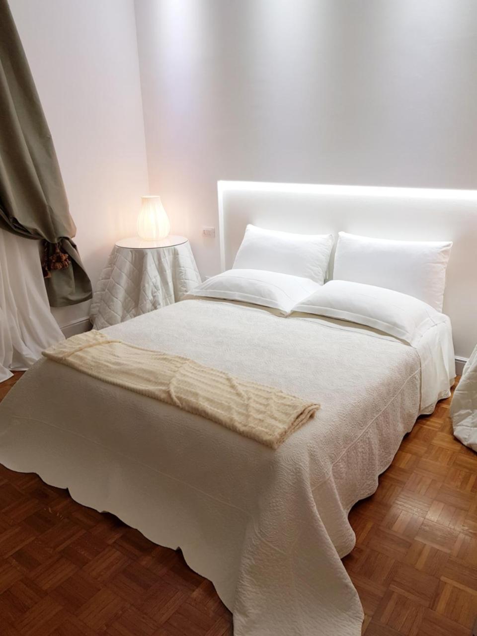 Charmerooms Palazzo Stampa Бергамо Экстерьер фото