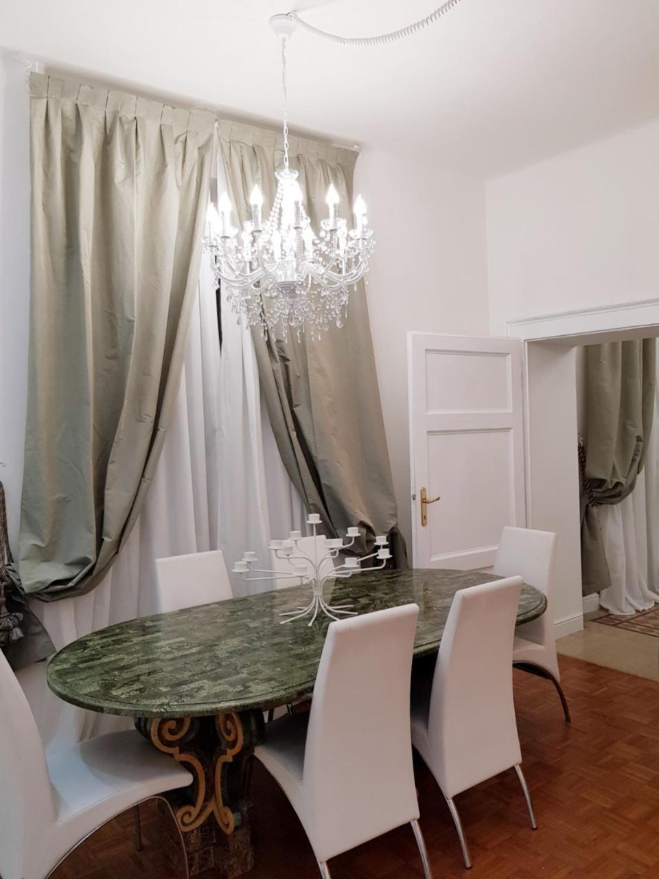 Charmerooms Palazzo Stampa Бергамо Экстерьер фото